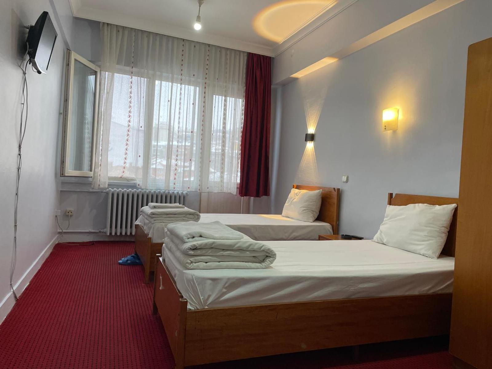 Oez Altinbasak Otel Анкара Екстериор снимка