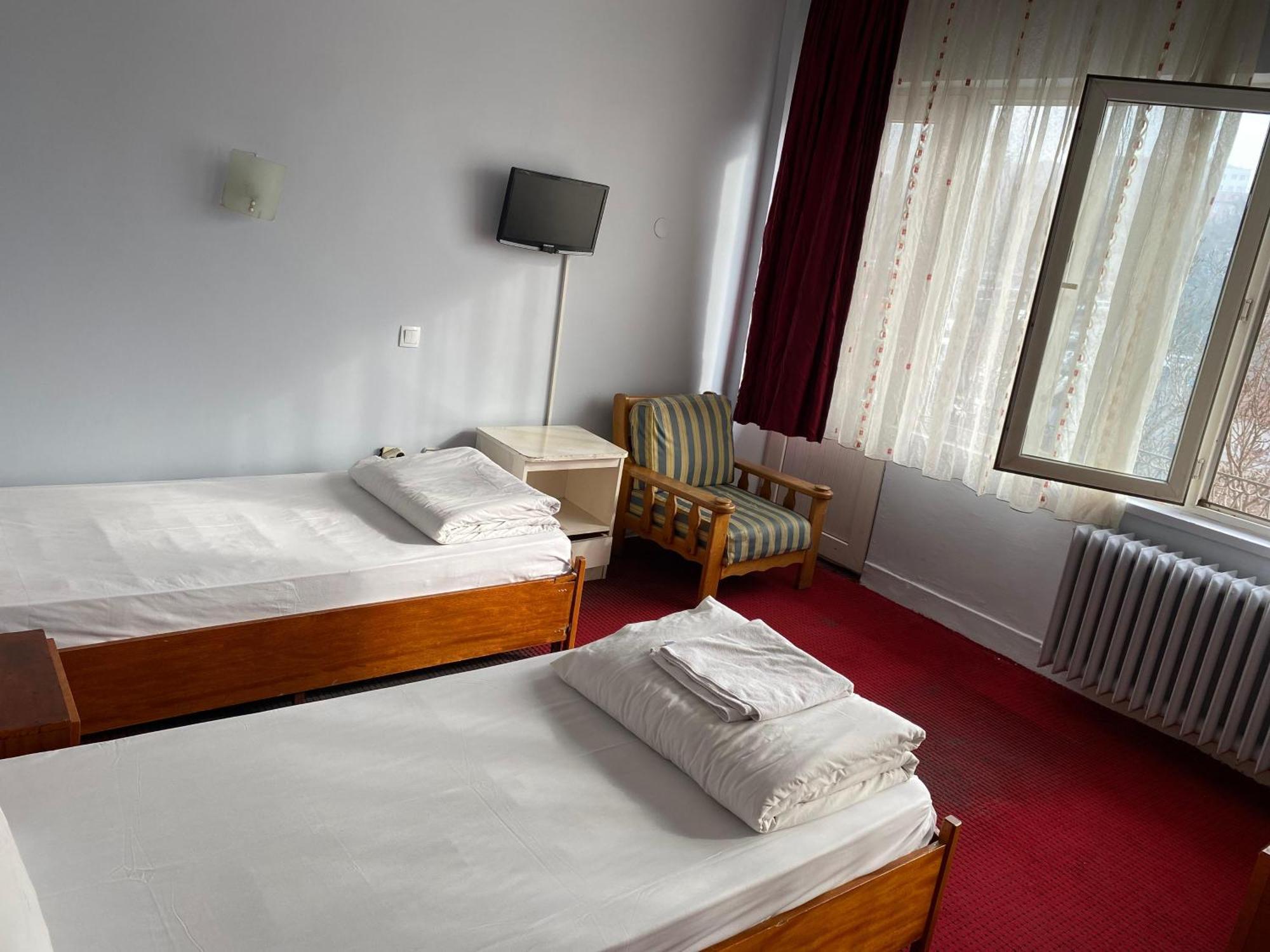 Oez Altinbasak Otel Анкара Екстериор снимка